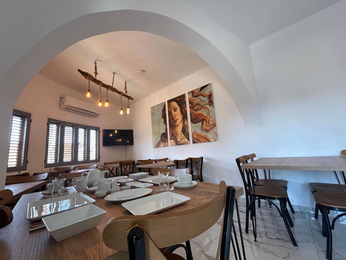 Royal Goddess Guest House, Walled City Famagouste Extérieur photo
