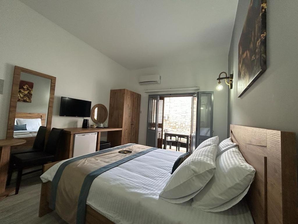 Royal Goddess Guest House, Walled City Famagouste Extérieur photo