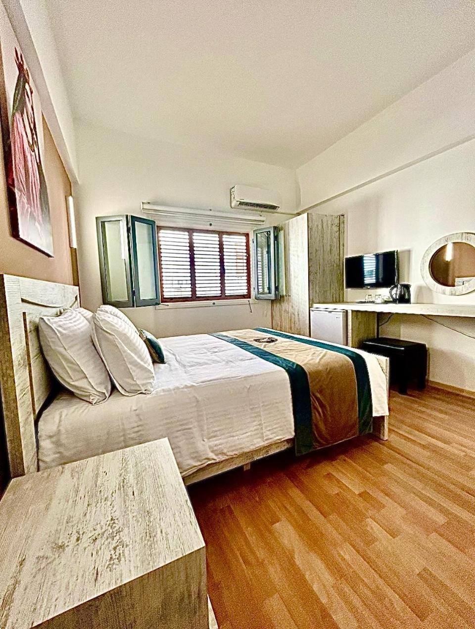 Royal Goddess Guest House, Walled City Famagouste Extérieur photo
